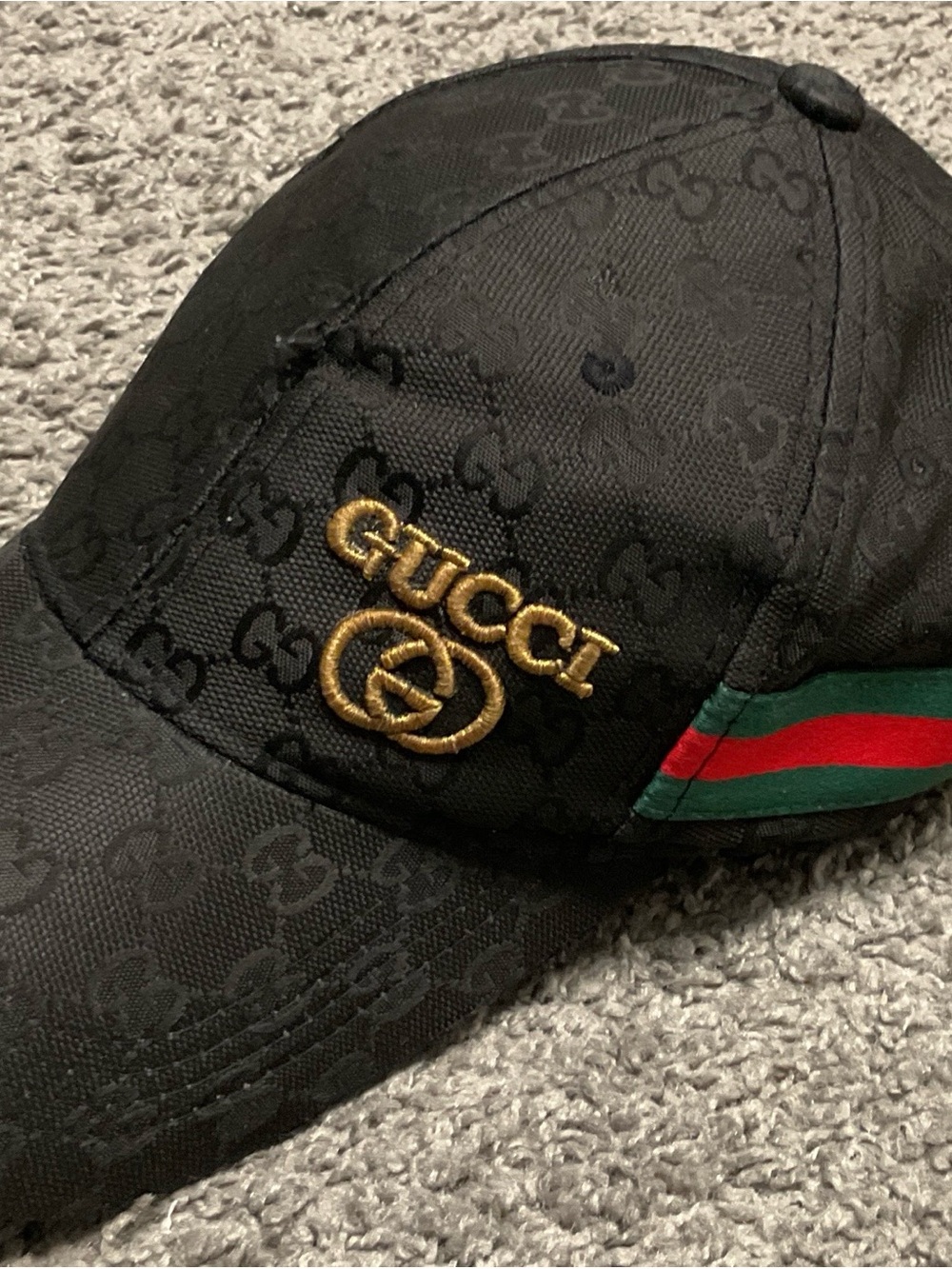 Gucci Black Cap with Gold Logo and Green-Red Web